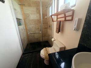 Villa with ocean view, pool, restaurant and rooftop