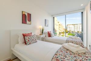 Spacious Light-Filled Flat with Garage by HostWise