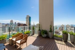 Sua estadia exclusiva a poucos passos do Mar em Meia Praia - FFS