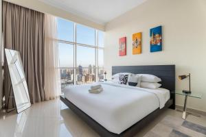 GuestReady - 1 BHK | Breathtaking Skyline Views