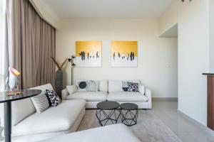 GuestReady - 1 BHK | Breathtaking Skyline Views