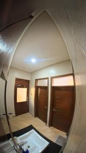 Spacious 3-Bedroom Close to the Beach ,Parking