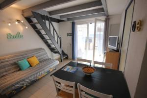 Jolie maison 5 couchages, clim etage, Résidence LE VILLAGE DE LA MER à seulement à 80m de la plage de PORTIRAGNES LRVM66