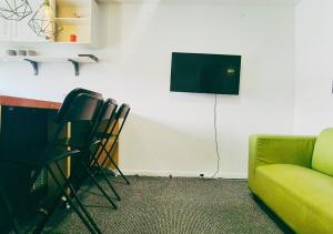 Comfy 3BR Flat on Quiet Street in Wollaton