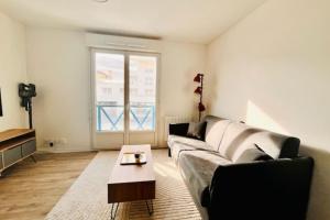 Bright apartment near the port of La Rochelle