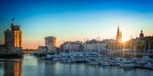 Bright apartment near the port of La Rochelle