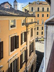 Piazza Venezia Attic Floor with Terrace img33