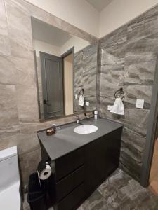 Moderno departamento con balcón y Wifi rápido