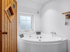 Holiday Home Amber - 300m from the sea by Interhome