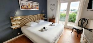 Bright villa with pool in Grimaud