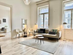 The Grand Loft- Bajcsy Residence