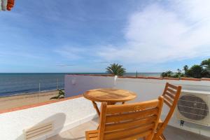 Casa Ained - Beachfront Luxury
