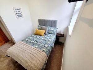 Perfect Base for Work or Leisure Unique Two-Bed