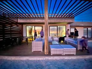 Increíble casa primera lineal Playa Morrillos