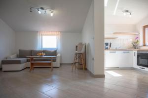 The Garden Suite App 1