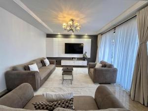 Beautiful 4Br At Urban Oasis, Lavington