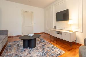 Old Town - Best Location Apartment
