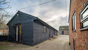 Goose Shed Rural Farm Cottage in Stelling Minnis Canterbury - Area of Outstanding Natural Beauty