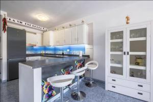 Apartamento frente al mar con jacuzzi interior