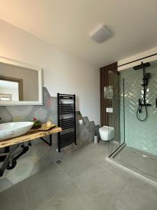 Trei Mândre by Cabana CeiTrei