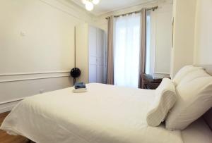 Haussmann 2BR Apt in Le Marais for 6 & 3mns to metro