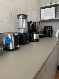 Apto 02 dormitorios - Otima Localização !