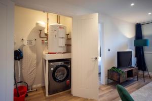Spacious & Bright 1 Bedroom Apartment in Gravesend