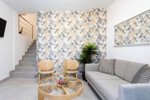 Sunnyland Teresitas Beach House 2