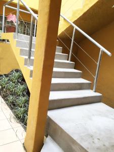 Ales yellow little house