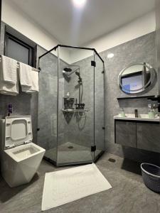 1 Bedroom with Pool, Gym & Garden in Lavington