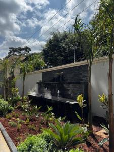 1 Bedroom with Pool, Gym & Garden in Lavington