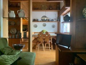 Cortina central apartment overlooking Tofane Faloria