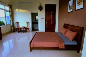 Hòa An Hotel- motorbike rental