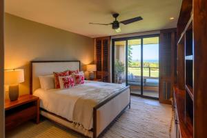 Luxury Oceanfront Apartment Infinity Pool