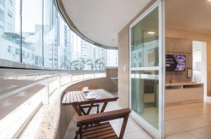 QUA21 - 3Dorm, Churrasqueira na sacada, Garagem