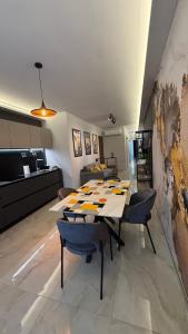 White Lotus 10 of 10