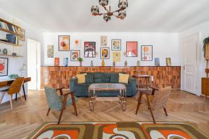 Artsy Loft Downtown 1