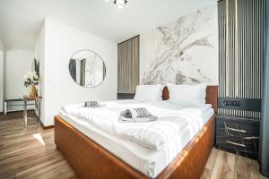 Best Central Lux Studio