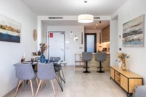 Sanset Waves with a sea view!