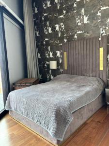 Amazing top floor 2 bed flat with massive terrace