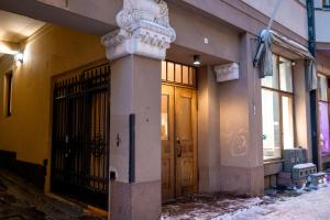 2ndhomes Compact Top Floor Studio in Erottaja