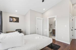 Cozy Comfort near Fountain Square- Downtown Indy