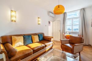 Artsy Loft Downtown 2