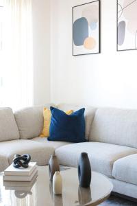 Modern Luxury Studio for Two in Downtown