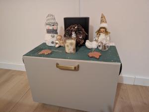 Studio décoration fêtes Noël et fin année vue mer plage aéroport Nice centre commercial CAP 3000 Arenas emplacement excellent