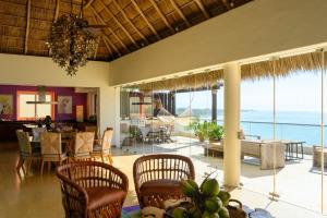 Beachfront Penthouse Stunning Ocean Views