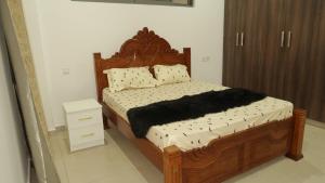 Luxury 3BR Apartment with Rooftop Pool near beach