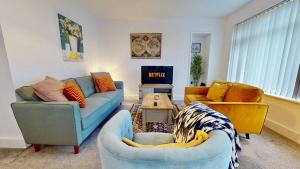 Large 5 Bed Detached Bungalow with Garden and Driveway