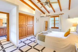 Villa Carmen II by Villa Plus