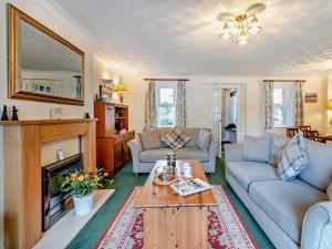 3 bed in Fishguard 37270